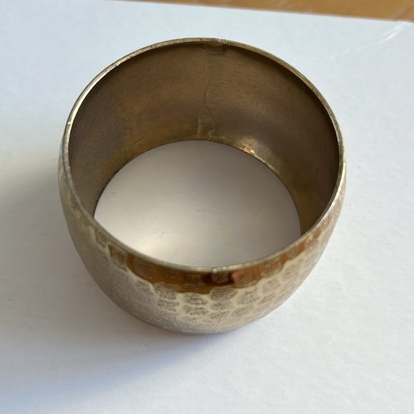 Cuff bracelet - Picture 3 of 4